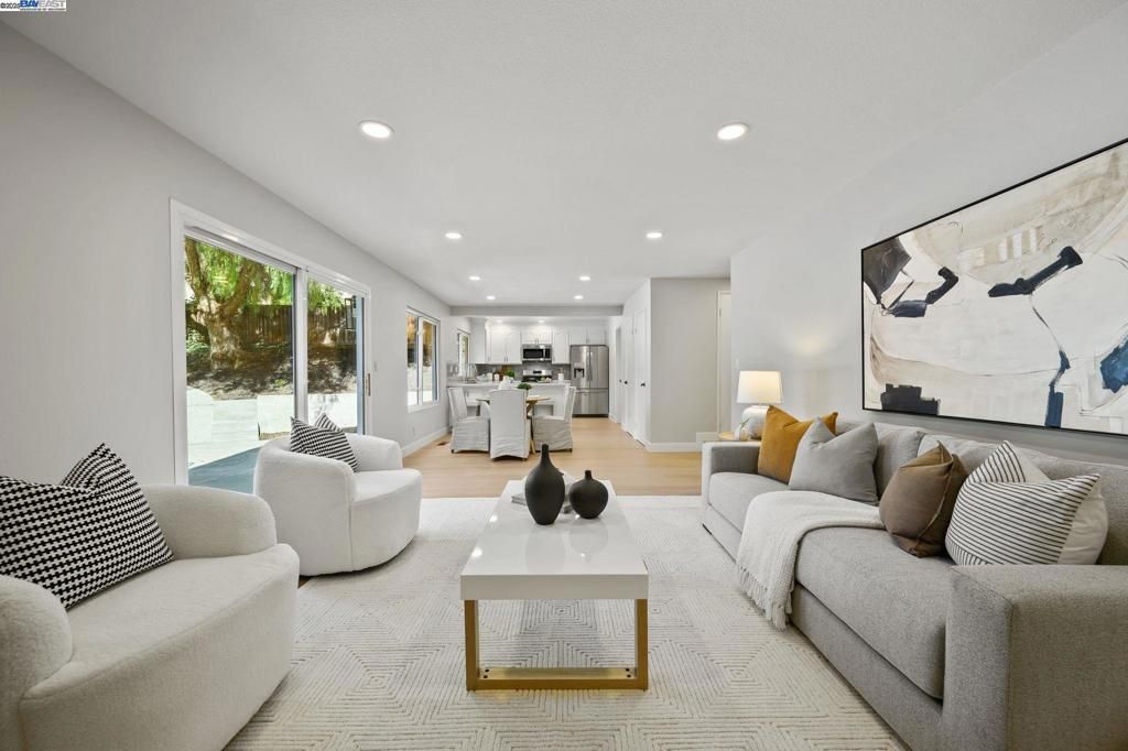 Interior, Kitchen, Living room, Recessed Lighting, Wood Texture Flooring
