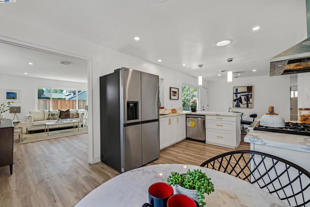 Interior, Kitchen, Living room, Pendant Lights, Recessed Lighting, Stainless Steel Appliances, Wood Texture Flooring