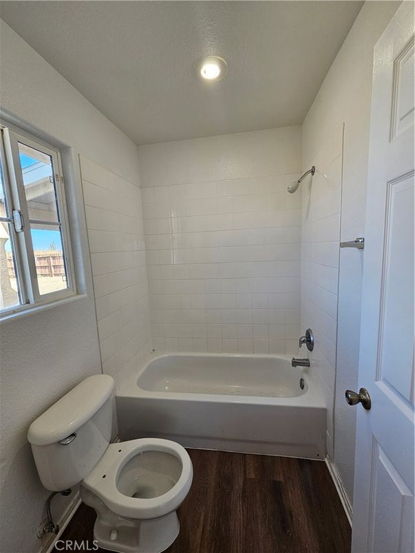 Bathroom, Interior, Recessed Lighting, Wood Texture Flooring