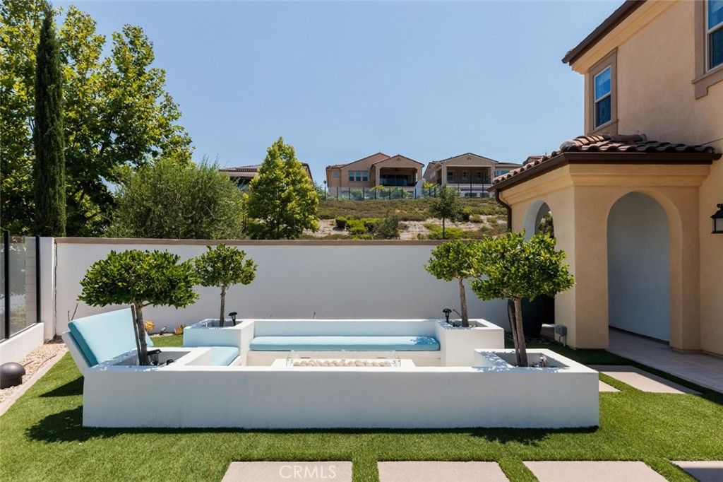 Exterior, Hot Tub, Pool