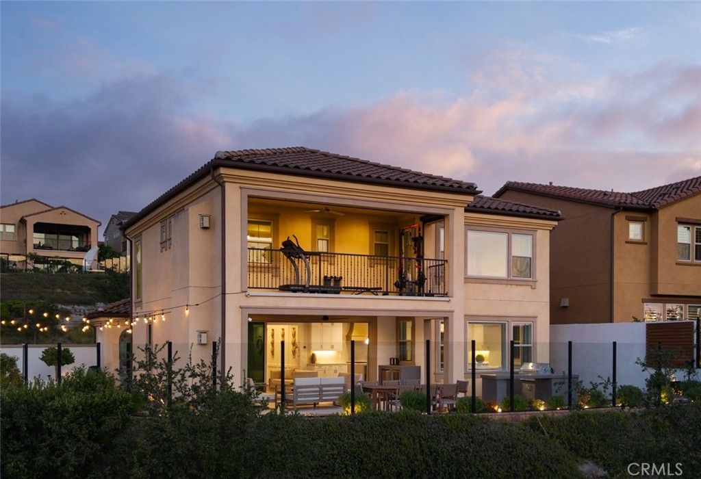 Exterior, Facade, Mediterranean