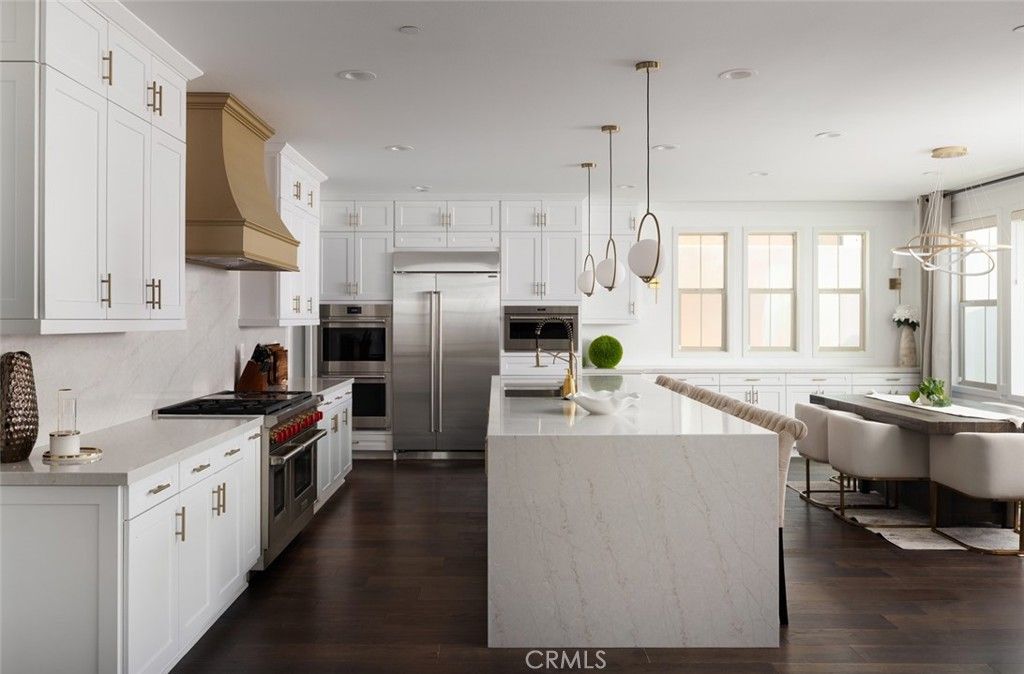 Dining room, Interior, Kitchen, Pendant Lights, Recessed Lighting, Stainless Steel Appliances, Wood Texture Flooring