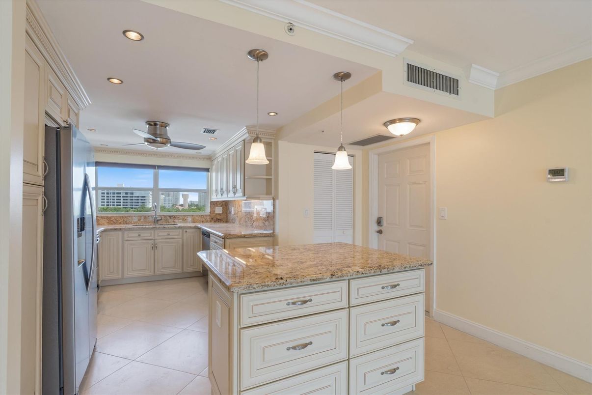 Interior, Kitchen, Pendant Lights, Recessed Lighting