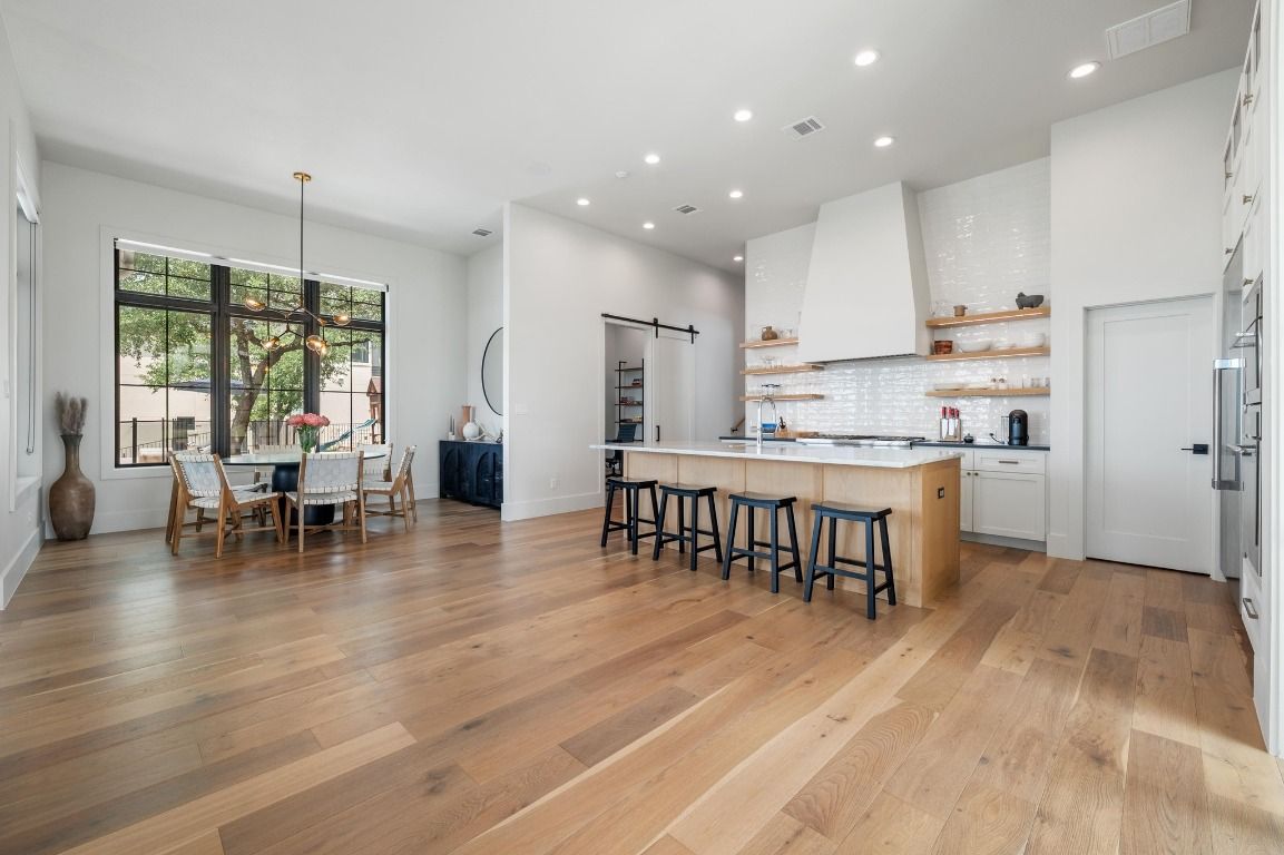 Dining room, Interior, Kitchen, Pendant Lights, Recessed Lighting, Wood Texture Flooring