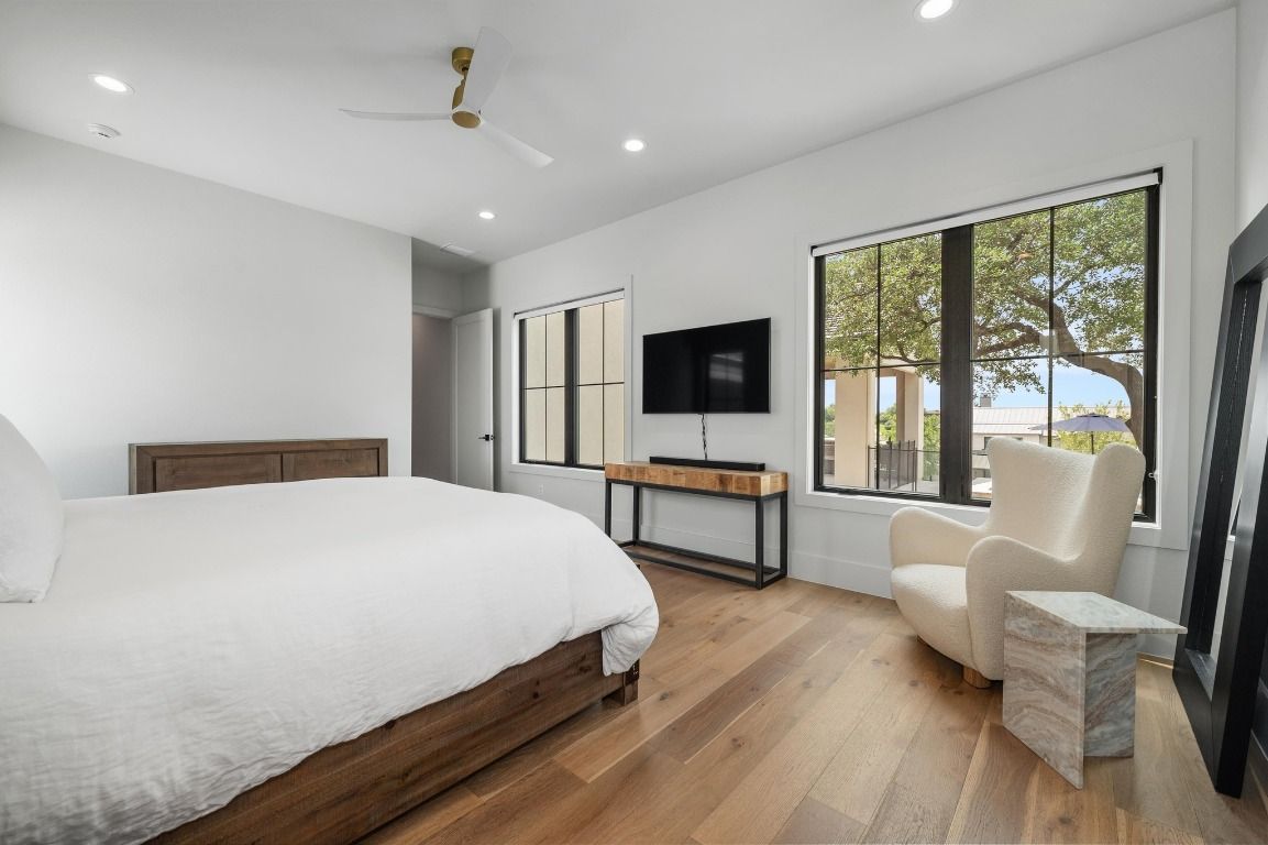 Bedroom, Interior, Recessed Lighting, Wood Texture Flooring