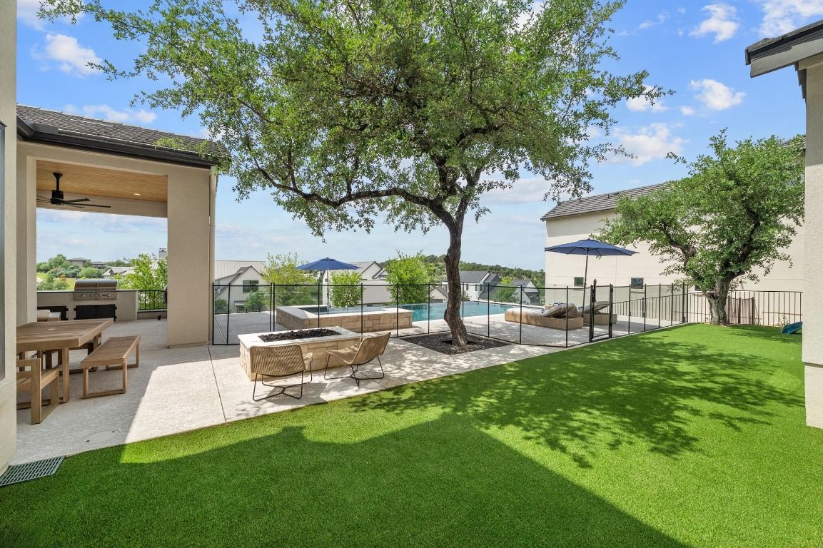 Backyard, Exterior, Pool