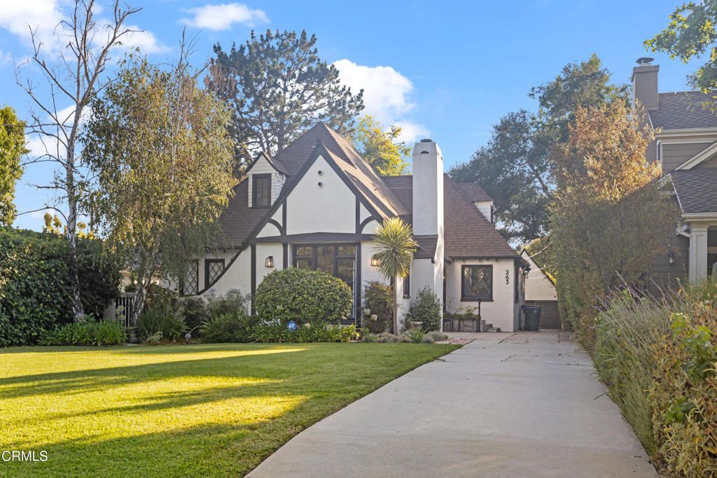 Backyard, Exterior, Facade, Tudor Revival