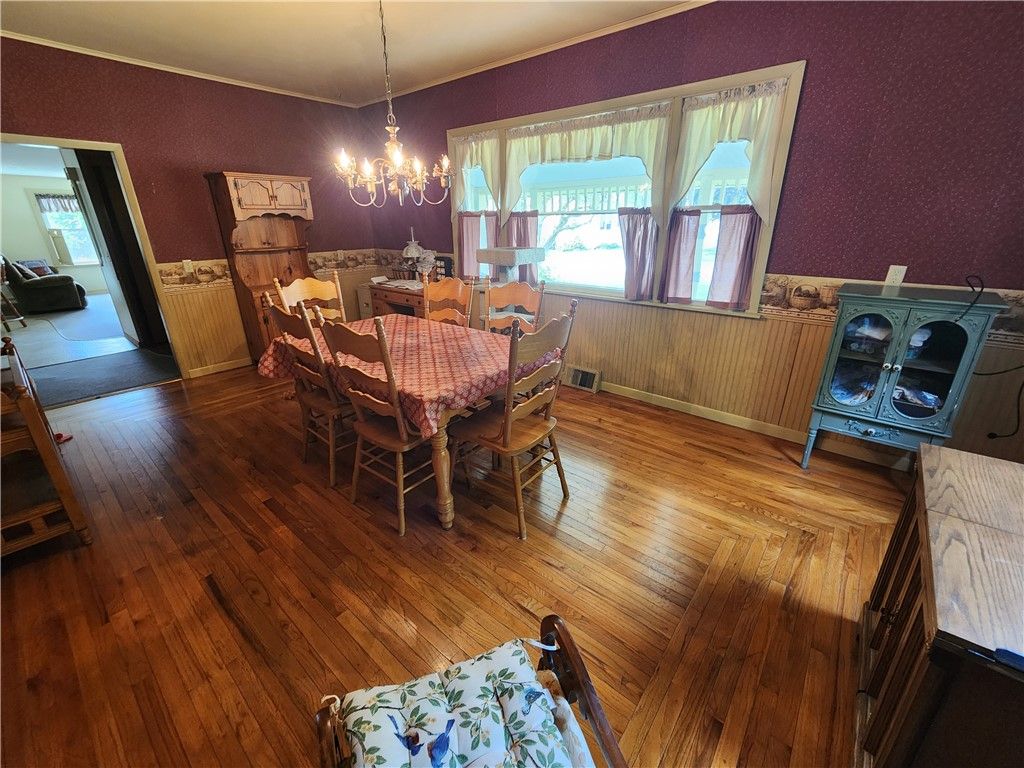 Chandelier, Dining room, Interior, Wood Texture Flooring