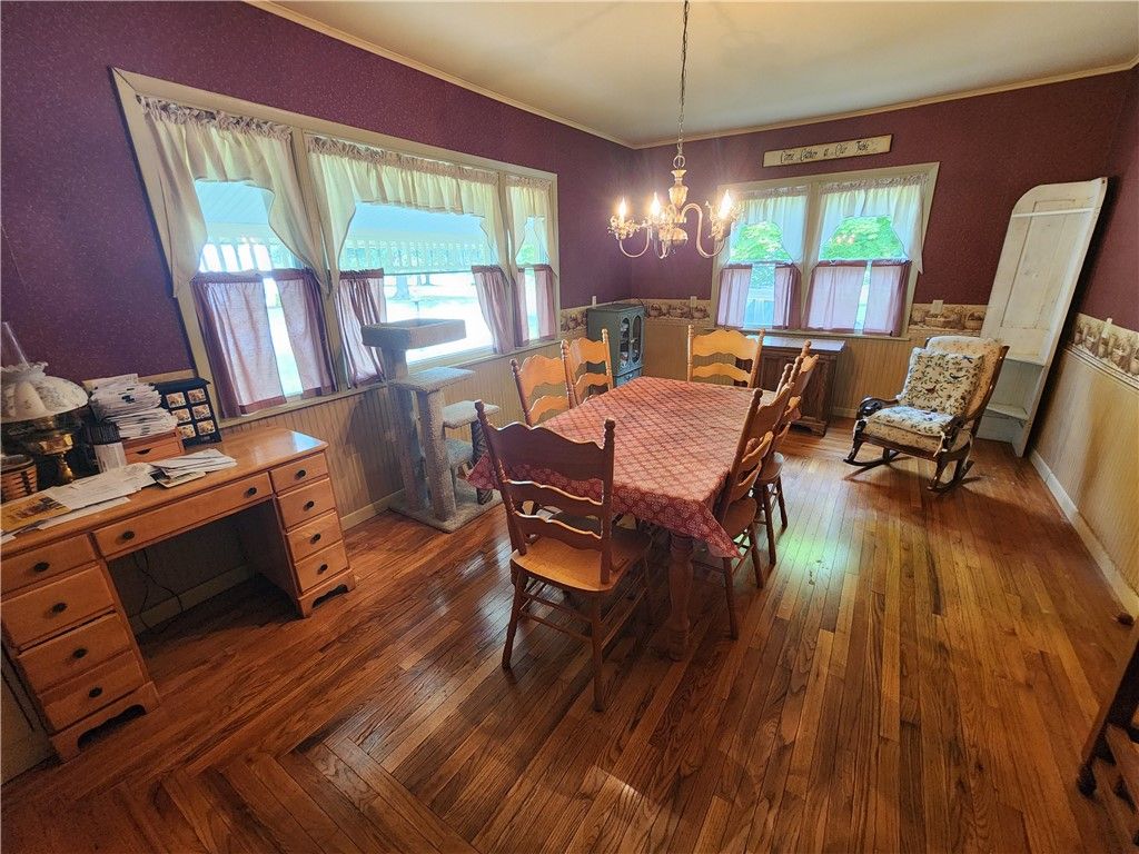 Chandelier, Dining room, Interior, Wood Texture Flooring