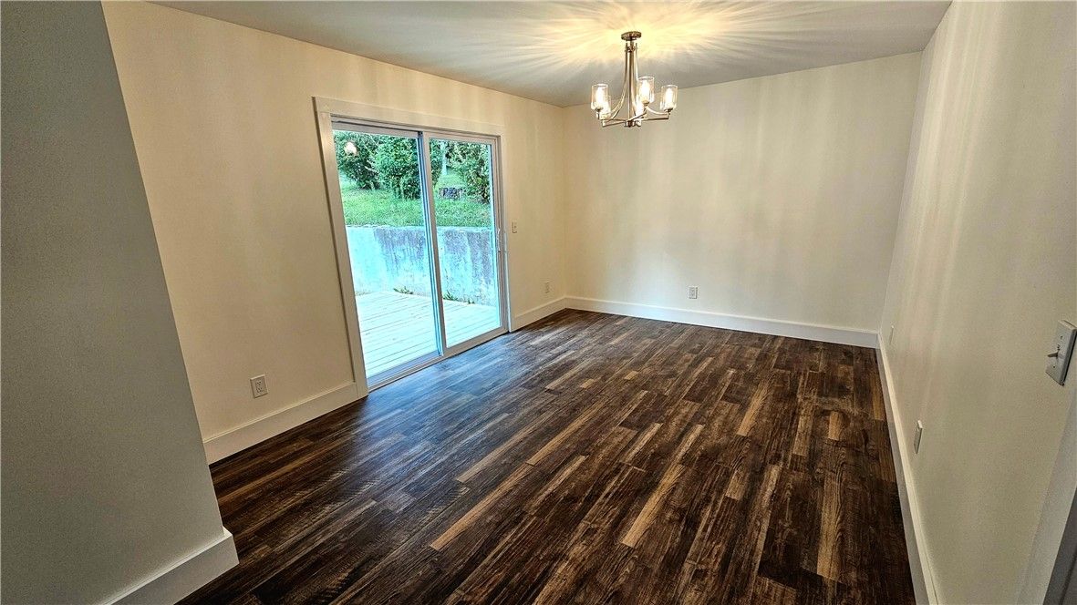 Chandelier, Empty room, Interior, Wood Texture Flooring