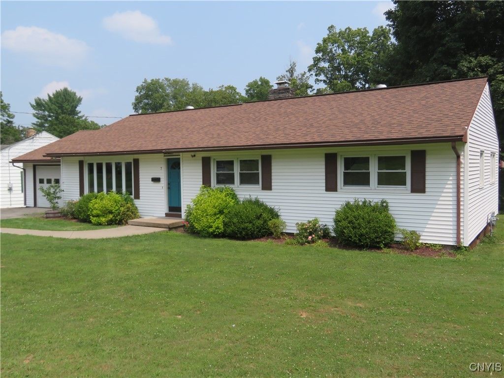 Attached, Backyard, Exterior, Facade, Cape Cod