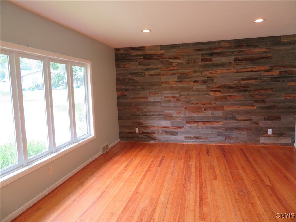 Empty room, Interior, Recessed Lighting, Wood Texture Flooring, Wooden Walls