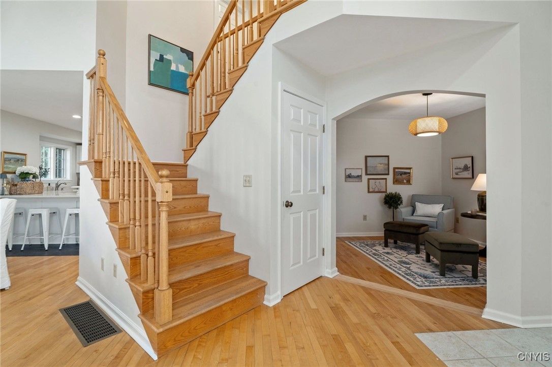 Interior, Pendant Lights, Recessed Lighting, Wood Texture Flooring