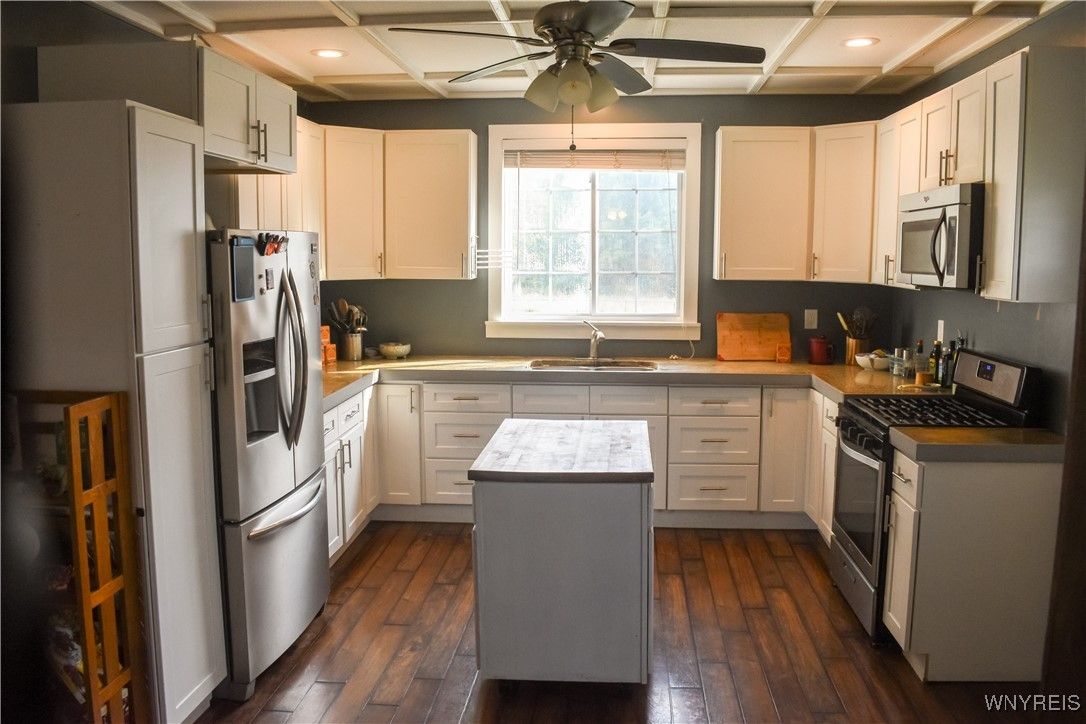 Interior, Kitchen, Recessed Lighting, Wood Texture Flooring
