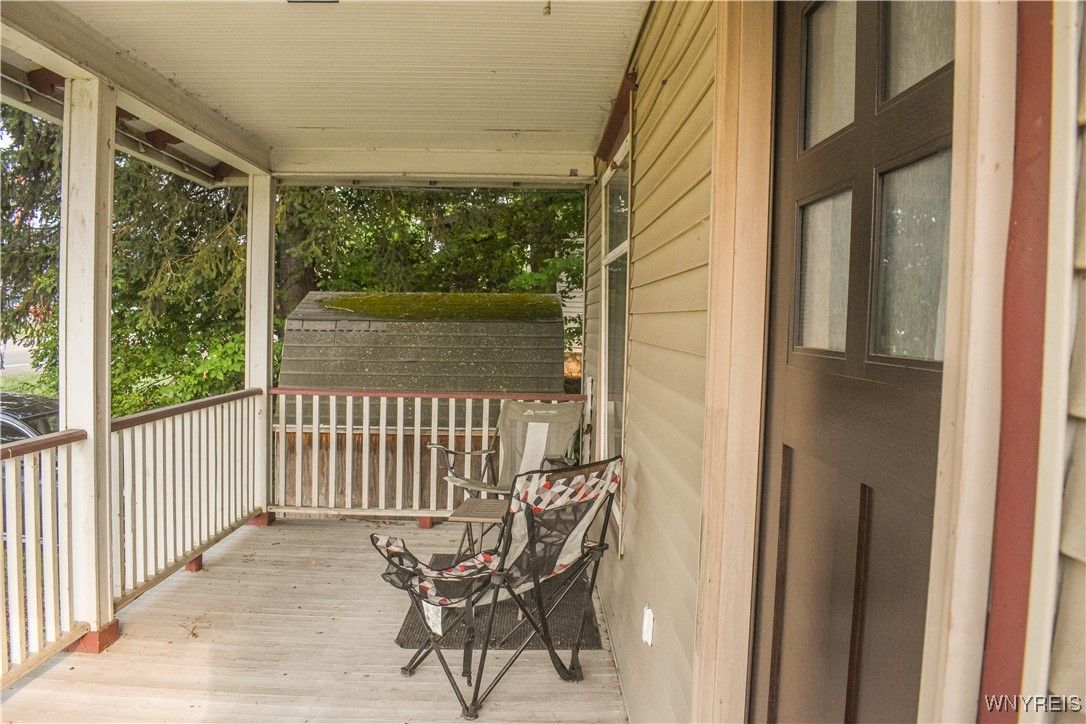Exterior, Wood Texture Flooring