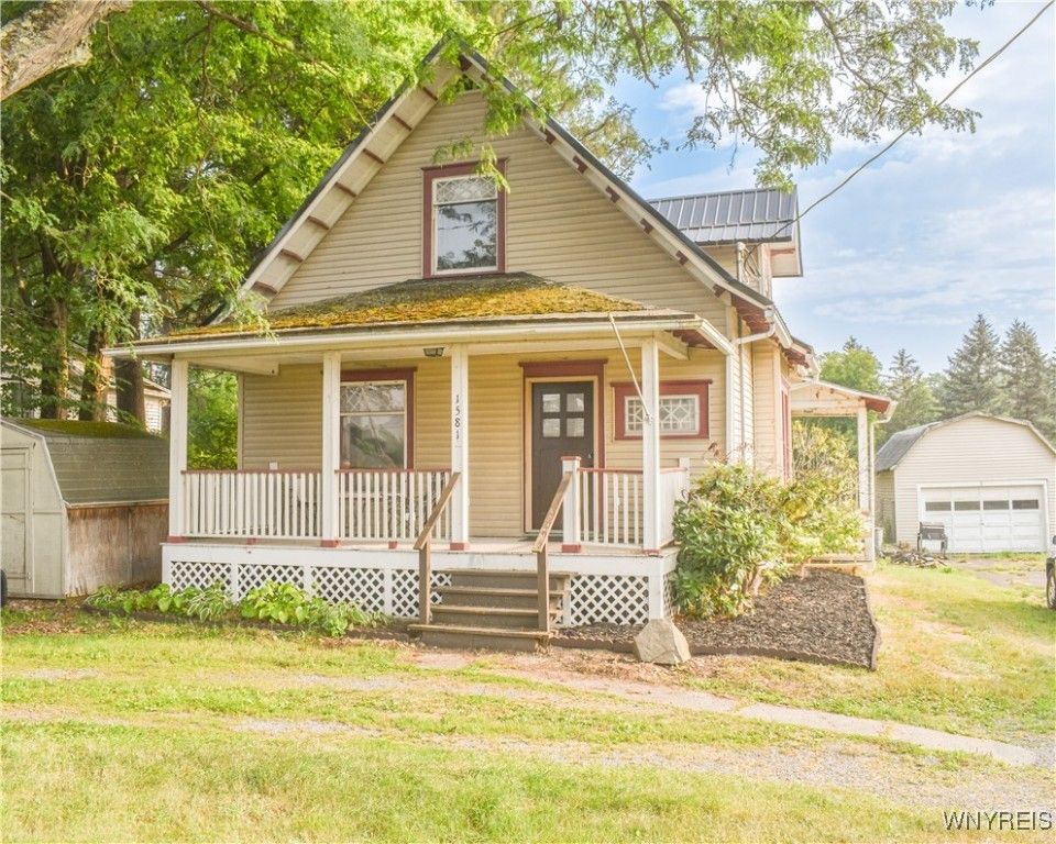 Detached Garage, Exterior, Facade, Queen Anne Victorian