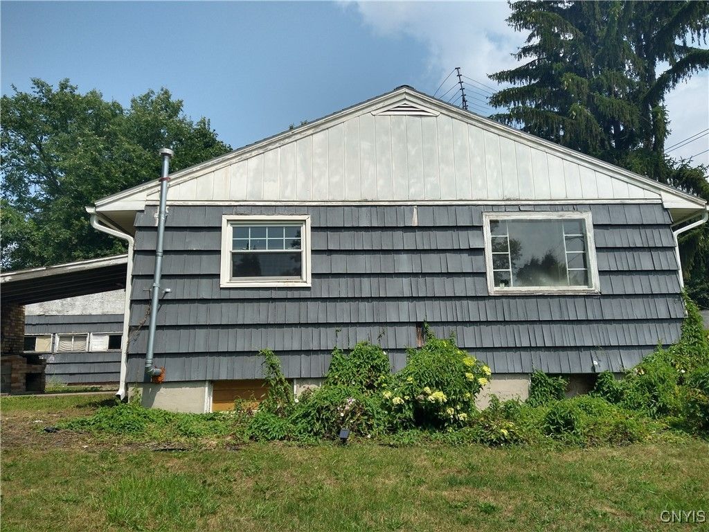 Exterior, Facade, None
