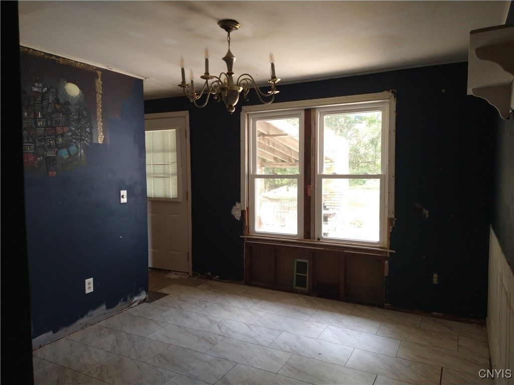 Chandelier, Empty room, Interior