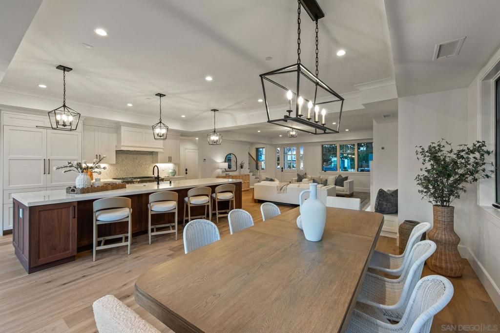 Dining room, Interior, Kitchen, Living room, Pendant Lights, Recessed Lighting, Wood Texture Flooring