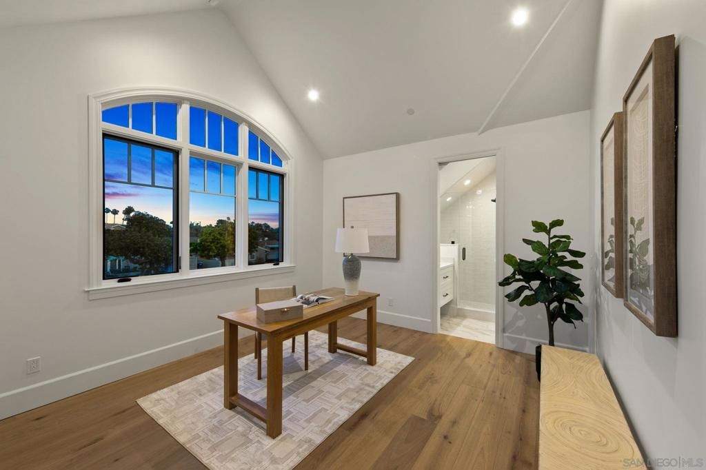 Home Office, Interior, Recessed Lighting, Wood Texture Flooring