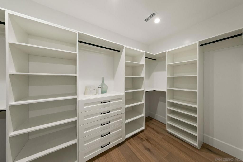 Interior, Recessed Lighting, Walk-in Closets, Wood Texture Flooring
