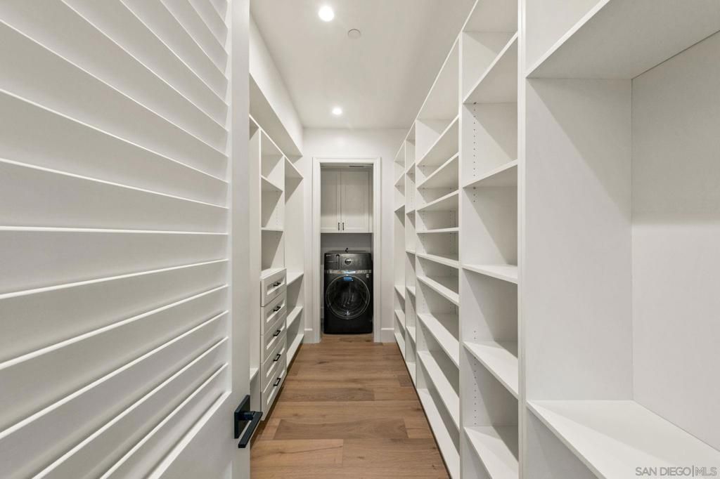 Interior, Recessed Lighting, Walk-in Closets, Wood Texture Flooring