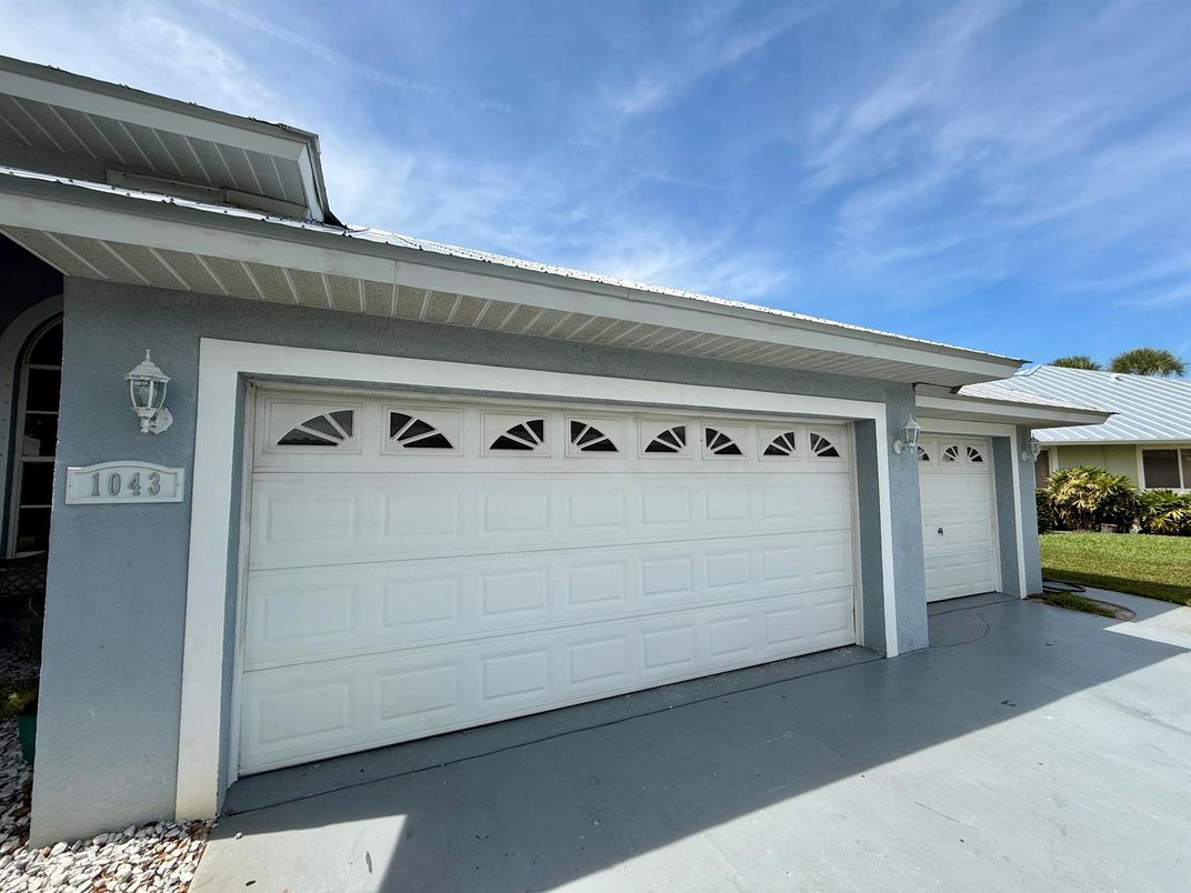Detached Garage, Exterior