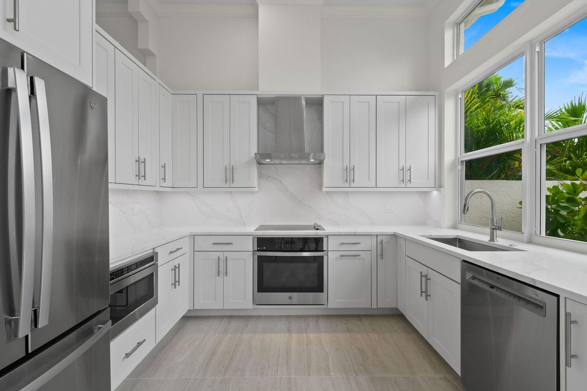 Interior, Kitchen, Marble Walls, Stainless Steel Appliances