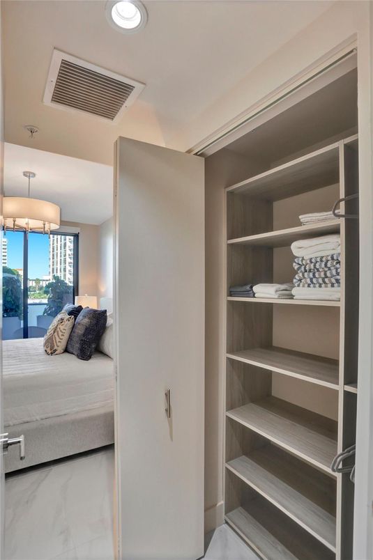 Bedroom, Interior, Pendant Lights, Recessed Lighting, Water