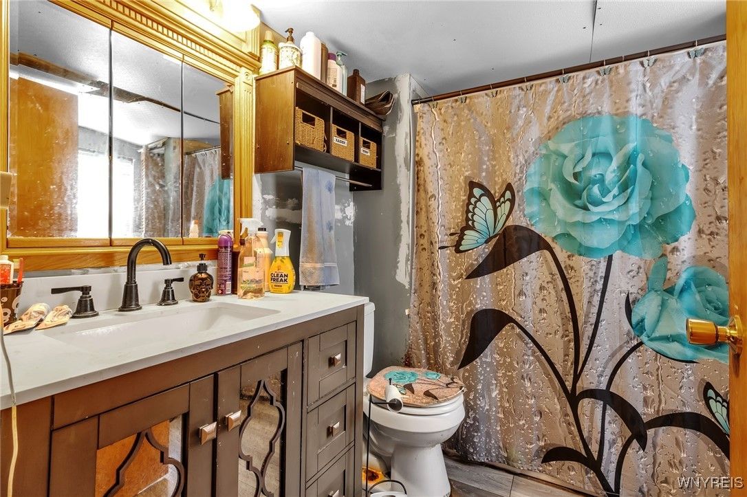 Bathroom, Interior