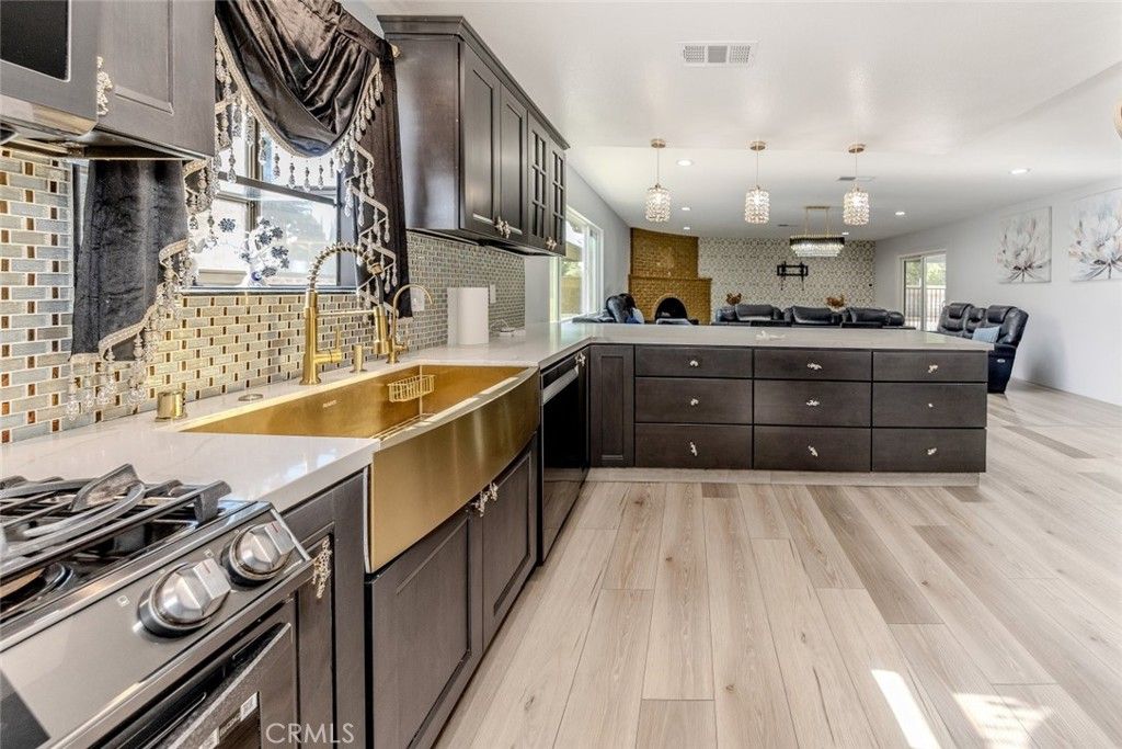 Interior, Kitchen, Pendant Lights, Recessed Lighting, Stone Walls, Wood Texture Flooring