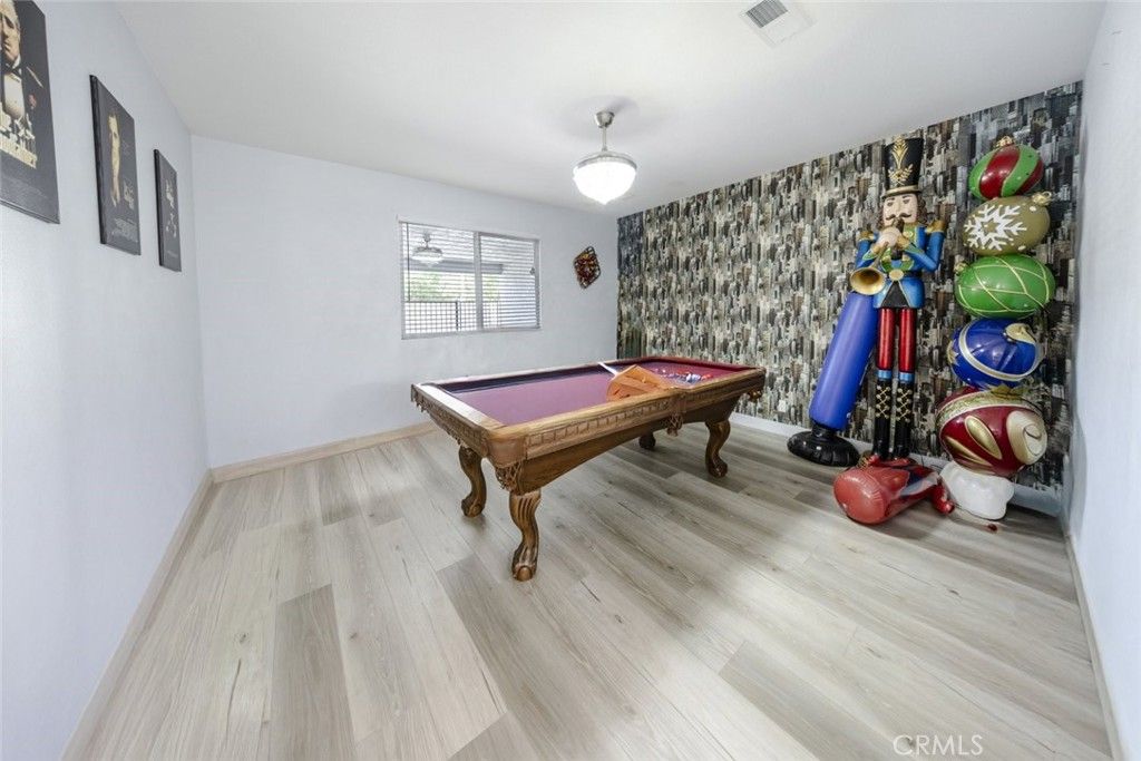 Billiard Table, Fitness Equipment, Game Room, Interior, Wood Texture Flooring