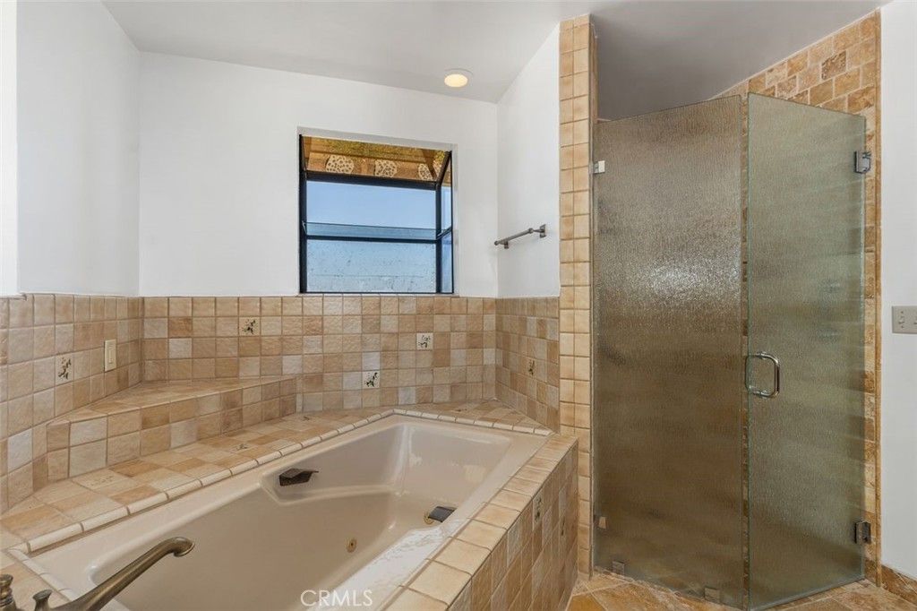 Bathroom, Glass Shower, Interior, Recessed Lighting, Tile Countertops