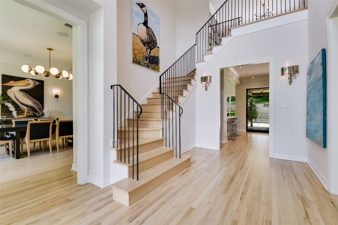 Chandelier, Dining room, Interior, Pendant Lights, Recessed Lighting, Wood Texture Flooring