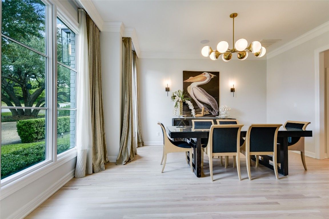 Chandelier, Dining room, Interior, Pendant Lights, Wood Texture Flooring