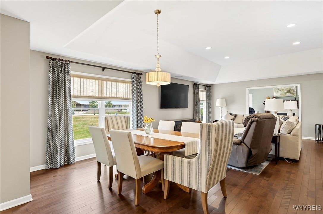 Dining room, Interior, Living room, Pendant Lights, Recessed Lighting, Wood Texture Flooring