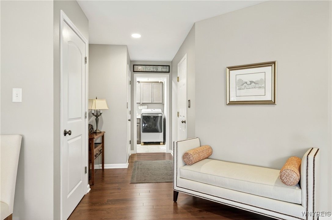 Interior, Recessed Lighting, Wood Texture Flooring