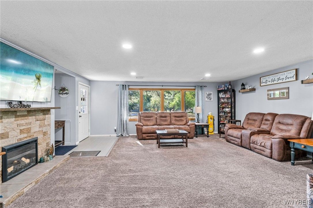Fireplace, Interior, Living room, Recessed Lighting