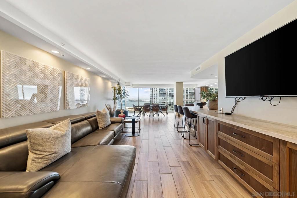 Dining room, Interior, Living room, Recessed Lighting, Wood Texture Flooring