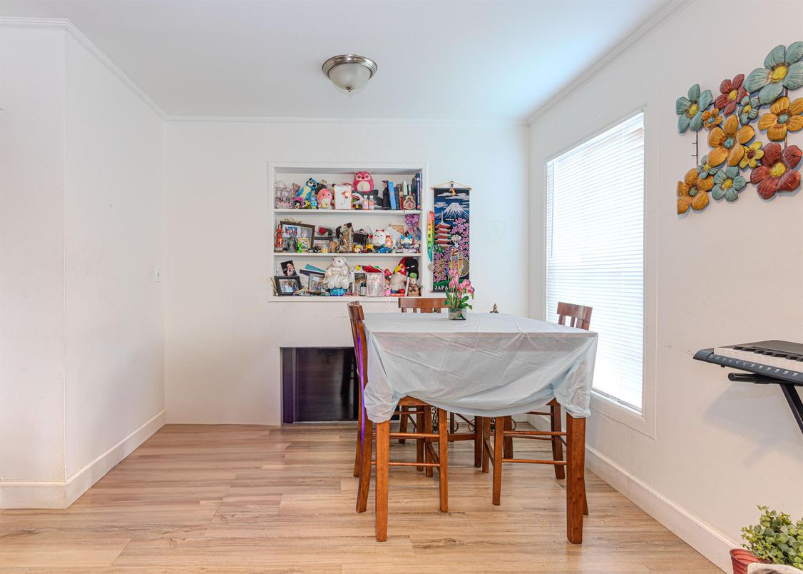 Dining room, Interior, Wood Texture Flooring