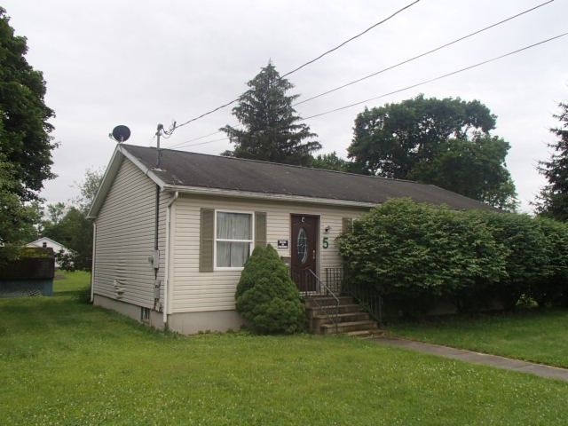 Backyard, Exterior, Facade, Cape Cod