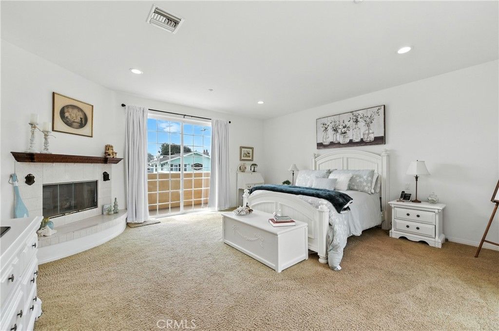 Bedroom, Fireplace, Interior, Recessed Lighting