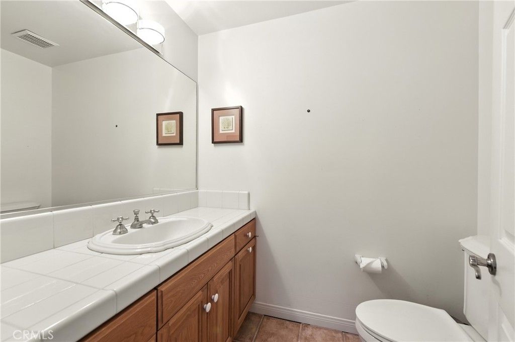 Bathroom, Interior, Tile Countertops