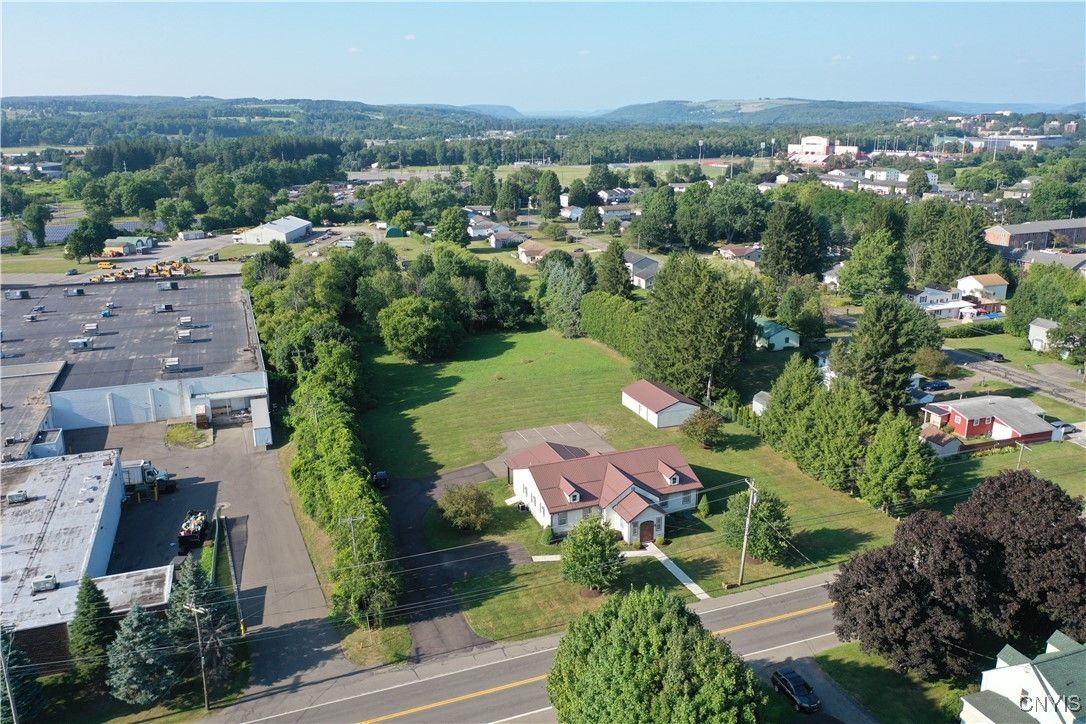 Exterior, Drone