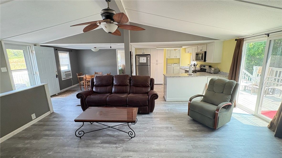 Dining room, Interior, Kitchen, Living room, Stainless Steel Appliances, Wood Texture Flooring