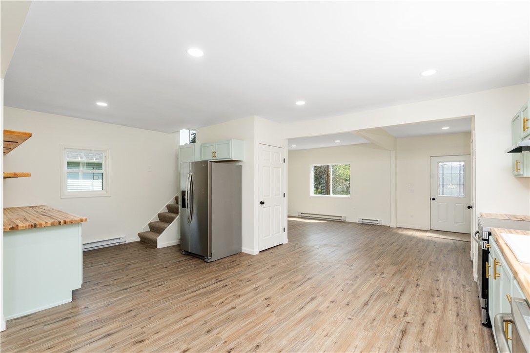 Empty room, Interior, Kitchen, Recessed Lighting, Wood Texture Flooring