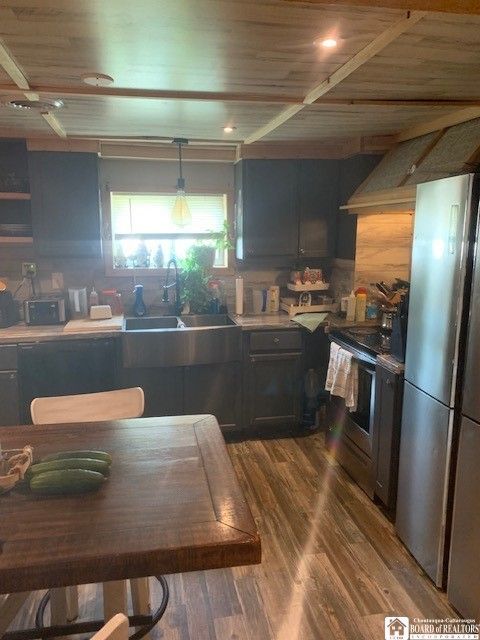 Interior, Kitchen, Pendant Lights, Recessed Lighting, Wood Texture Flooring