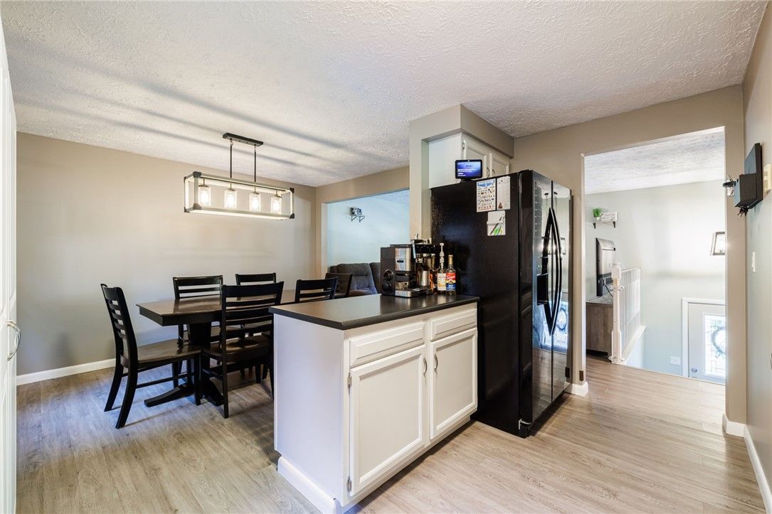 Dining room, Interior, Kitchen, Pendant Lights, Wood Texture Flooring