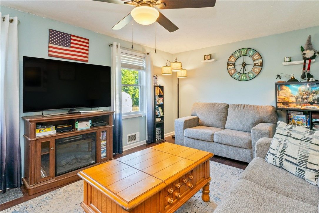 Interior, Living room
