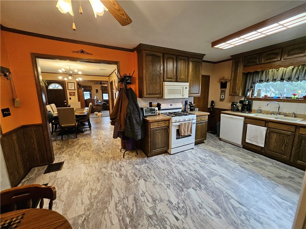 Dining room, Interior, Kitchen, Marble